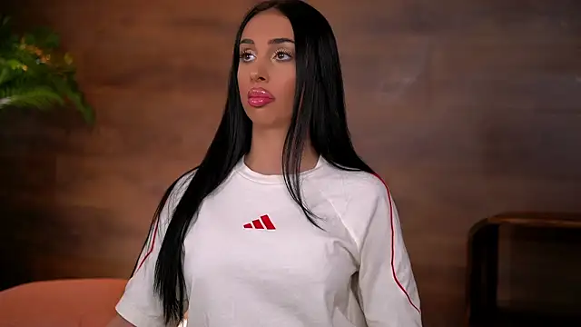 KairaAndrews online show from March 27, 2026, 7:35 pm