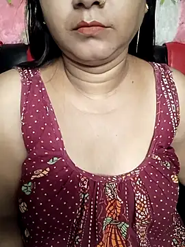 Snapshot of ella_mariya chatting on September 19, 2025, 12:56 am ella mariya online show from September 19, 2025, 12:56 am