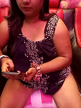 Snapshot of ella_mariya chatting on September 28, 2025, 11:32 pm ella mariya online show from September 28, 2025, 11:32 pm