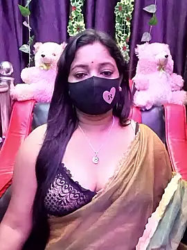 Snapshot of ella_mariya chatting on October 6, 2025, 6:05 pm ella mariya online show from October 6, 2025, 6:05 pm