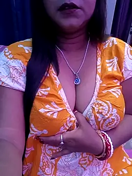 Snapshot of ella_mariya chatting on October 7, 2025, 9:50 am ella mariya online show from October 7, 2025, 9:50 am