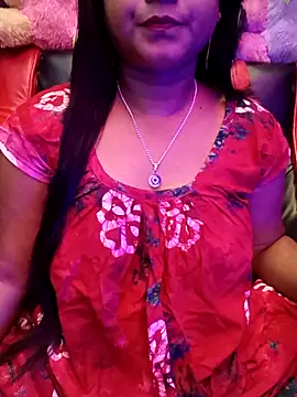 Snapshot of ella_mariya chatting on October 21, 2025, 2:40 pm ella mariya online show from October 21, 2025, 2:40 pm