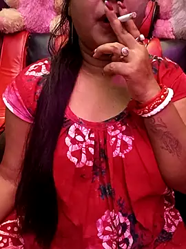 Snapshot of ella_mariya chatting on October 22, 2025, 2:17 pm ella mariya online show from October 22, 2025, 2:17 pm