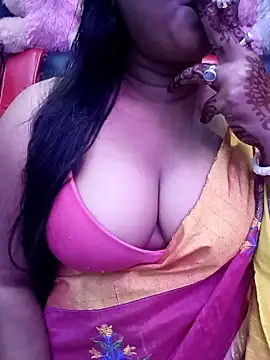 Snapshot of ella_mariya chatting on October 25, 2025, 2:56 pm ella mariya online show from October 25, 2025, 2:56 pm