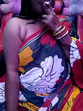 Snapshot of ella_mariya chatting on October 29, 2025, 5:36 pm ella mariya online show from October 29, 2025, 5:36 pm