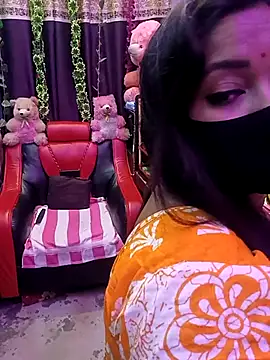 Snapshot of ella_mariya chatting on November 7, 2025, 10:32 pm ella mariya online show from November 7, 2025, 10:32 pm