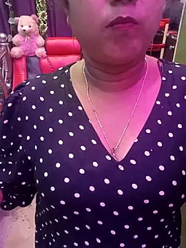 Snapshot of ella_mariya chatting on November 10, 2025, 3:00 pm ella mariya online show from November 10, 2025, 3:00 pm