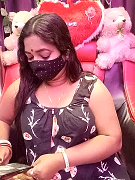 Snapshot of ella_mariya chatting on February 3, 2026, 7:52 pm ella mariya online show from February 3, 2026, 7:52 pm