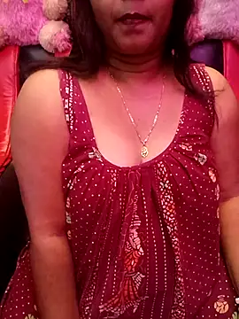 Snapshot of ella_mariya chatting on February 16, 2026, 10:11 am ella mariya online show from February 16, 2026, 10:11 am