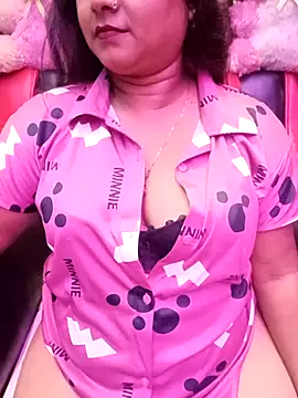 Snapshot of ella_mariya chatting on February 25, 2026, 7:01 pm ella mariya online show from February 25, 2026, 7:01 pm