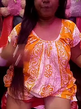 Snapshot of ella_mariya chatting on March 6, 2026, 10:34 am ella mariya online show from March 6, 2026, 10:34 am