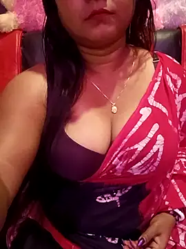 Snapshot of ella_mariya chatting on April 9, 2026, 2:22 pm ella mariya online show from April 9, 2026, 2:22 pm