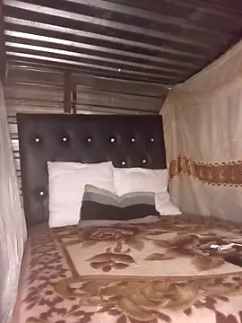 hoittytoittyxx online show from March 4, 2026, 6:58 pm