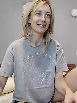 Snapshot of AvelinaLeoni chatting on December 12, 2024, 6:57 am AvelinaLeoni online show from December 12, 2024, 6:57 am