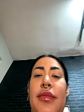 Snapshot of exquentadamay chatting on October 18, 2025, 3:20 am exquentadamay online show from October 18, 2025, 3:20 am