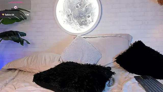 Snapshot of Elise_Diamond chatting on February 11, 2025, 4:55 am Elise Diamond online show from February 11, 2025, 4:55 am