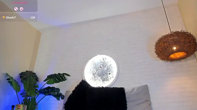 Snapshot of Elise_Diamond chatting on March 13, 2025, 2:38 am Elise Diamond online show from March 13, 2025, 2:38 am