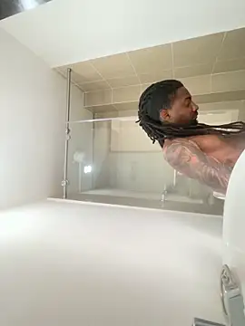 Snapshot of Malkon_Big chatting on December 6, 2024, 3:44 pm Malkon Big online show from December 6, 2024, 3:44 pm