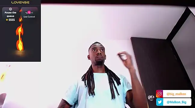 Snapshot of Malkon_Big chatting on December 17, 2024, 8:10 pm Malkon Big online show from December 17, 2024, 8:10 pm