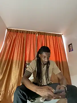 Snapshot of Malkon_Big chatting on October 16, 2025, 9:16 pm Malkon Big online show from October 16, 2025, 9:16 pm