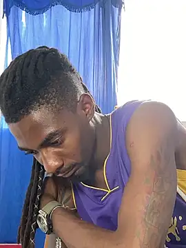 Snapshot of Malkon_Big chatting on October 31, 2025, 7:48 pm Malkon Big online show from October 31, 2025, 7:48 pm