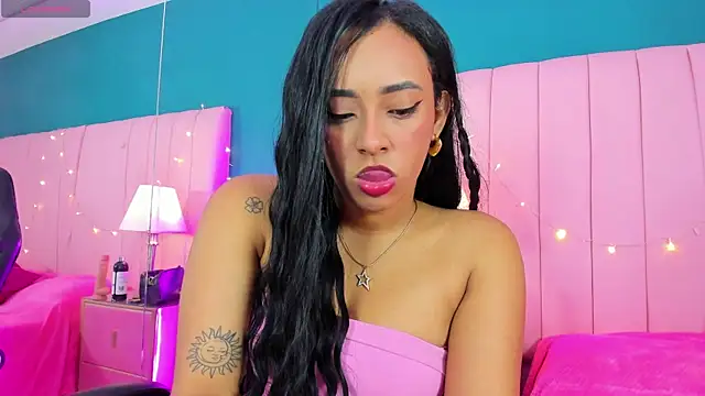 Snapshot of MavyStar chatting on December 22, 2024, 12:49 pm MavyStar online show from December 22, 2024, 12:49 pm