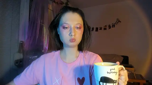 Jenny darling love online show from February 18, 2026, 7:10 pm