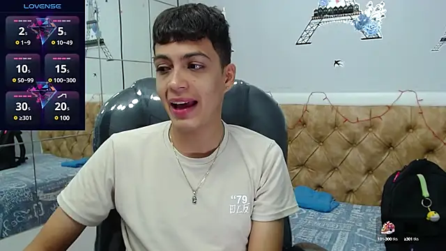 Snapshot of SkinnyBoy_ chatting on January 30, 2025, 3:19 pm SkinnyBoy online show from January 30, 2025, 3:19 pm