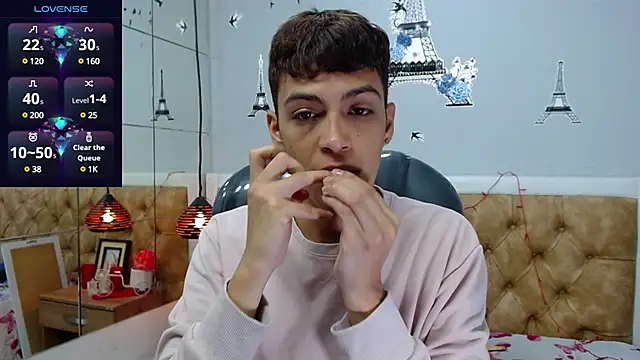 Snapshot of SkinnyBoy_ chatting on February 5, 2025, 12:27 pm SkinnyBoy online show from February 5, 2025, 12:27 pm