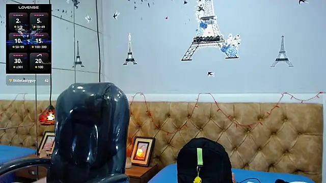 Snapshot of SkinnyBoy_ chatting on March 5, 2025, 3:07 pm SkinnyBoy online show from March 5, 2025, 3:07 pm