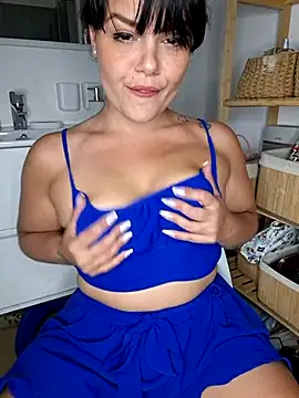 Xladycharme online show from May 27, 2026, 12:18 am