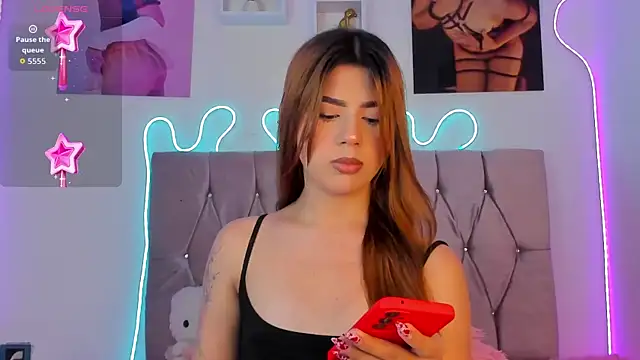 Snapshot of Ashley_piinkk_ chatting on November 4, 2025, 12:04 pm Ashley piinkk online show from November 4, 2025, 12:04 pm