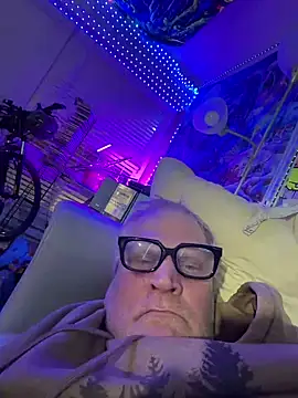 Snapshot of Mimmoromeo1973 chatting on February 5, 2026, 8:41 am Mimmoromeo1973 online show from February 5, 2026, 8:41 am