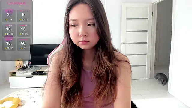 Snapshot of Fluffy_Rose chatting on June 9, 2026, 1:06 am Fluffy Rose online show from June 9, 2026, 1:06 am