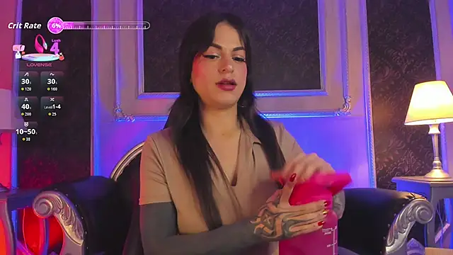 Snapshot of MeganDraco_ chatting on February 6, 2026, 1:03 pm MeganDraco online show from February 6, 2026, 1:03 pm