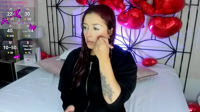 Paiige peach online show from January 29, 2025, 11:09 am