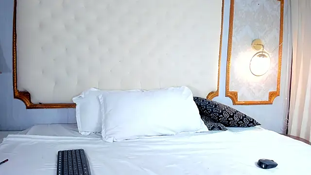 Kayla stern  online show from January 20, 2025, 11:35 am