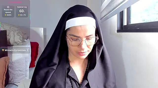 ClaraMariaMon online show from October 11, 2025, 5:00 pm