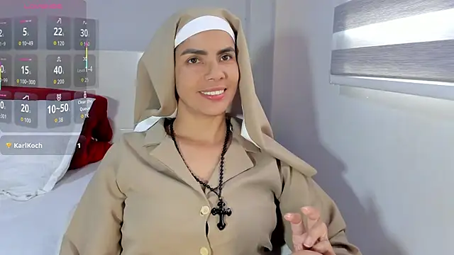 ClaraMariaMon online show from October 14, 2025, 7:03 pm