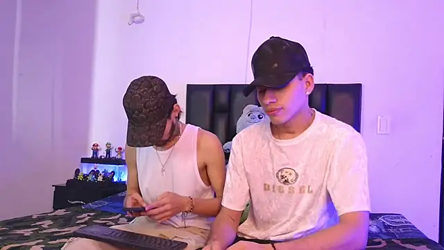 Snapshot of Brutal_Sex_Fucking chatting on September 9, 2025, 11:26 pm Brutal Sex Fucking online show from September 9, 2025, 11:26 pm