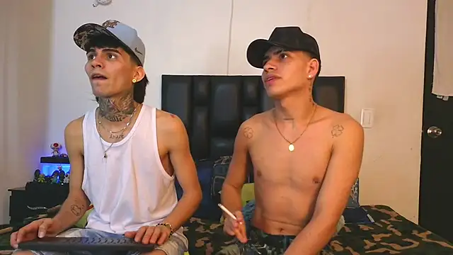 Snapshot of Brutal_Sex_Fucking chatting on September 15, 2025, 11:49 pm Brutal Sex Fucking online show from September 15, 2025, 11:49 pm