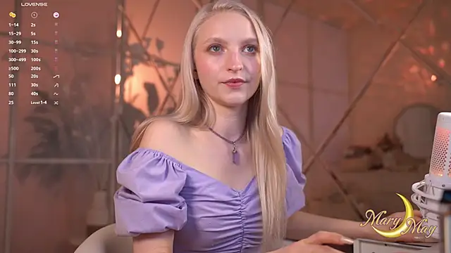 marylunamay online show from June 19, 2026, 5:23 am