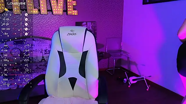 Snapshot of Lilumytrend chatting on March 3, 2026, 12:11 pm Lilumytrend online show from March 3, 2026, 12:11 pm