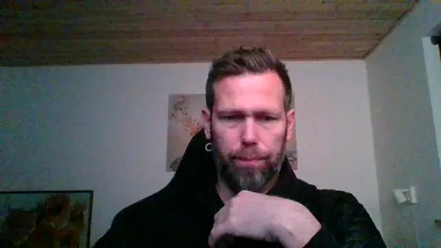 Snapshot of Gotta1 chatting on December 4, 2024, 4:38 pm Gotta1 online show from December 4, 2024, 4:38 pm