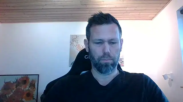 Snapshot of Gotta1 chatting on December 7, 2024, 10:45 am Gotta1 online show from December 7, 2024, 10:45 am