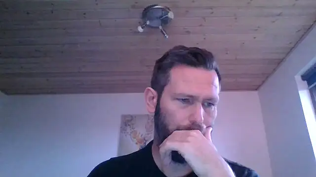 Snapshot of Gotta1 chatting on December 15, 2024, 1:43 pm Gotta1 online show from December 15, 2024, 1:43 pm