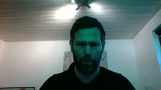 Snapshot of Gotta1 chatting on February 2, 2025, 7:52 am Gotta1 online show from February 2, 2025, 7:52 am