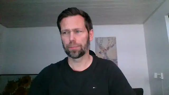 Snapshot of Gotta1 chatting on February 24, 2025, 4:58 pm Gotta1 online show from February 24, 2025, 4:58 pm