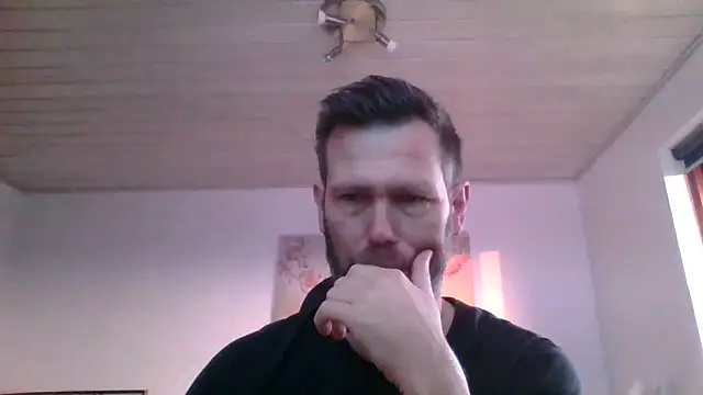 Snapshot of Gotta1 chatting on March 10, 2025, 6:16 am Gotta1 online show from March 10, 2025, 6:16 am