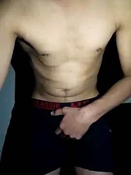 Snapshot of xyrus_ chatting on January 8, 2025, 6:31 pm xyrus online show from January 8, 2025, 6:31 pm